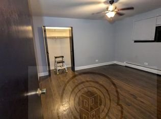 9016 Lamon Ave APT 2N, Skokie, IL 60077