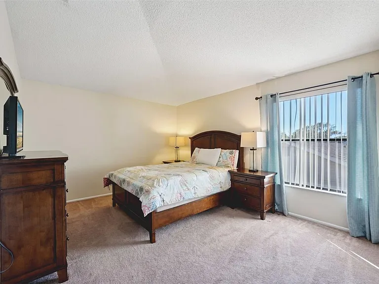 12929 Prestwick Dr — Photo 18