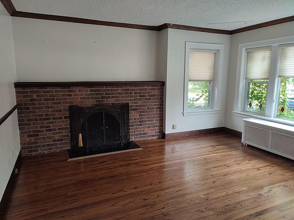 4th image of 2735 W Farwell Ave
