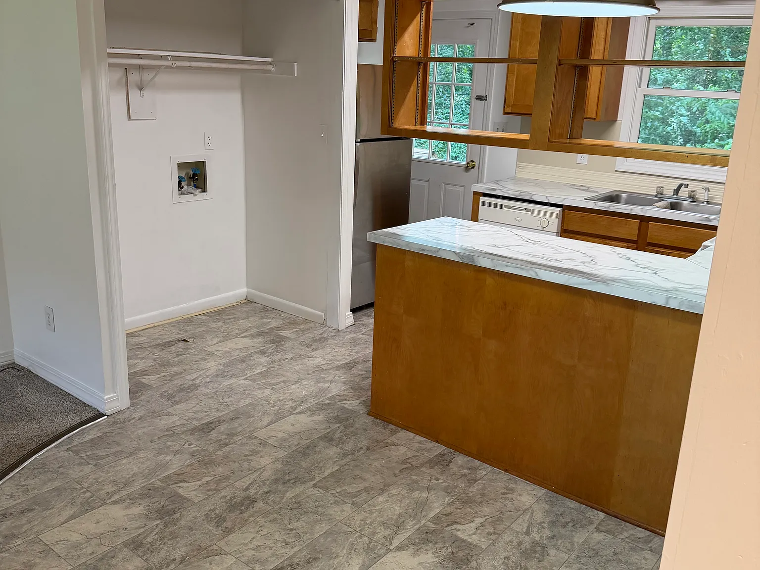 2 bed, $950 — Photo 3