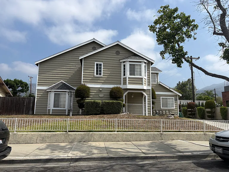 615 E Colorado Blvd #B — Photo 43