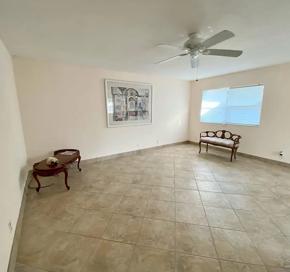 Building Photo - 568 Brittany Ave #L