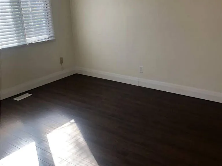 2295 Marine Dr #8 — Photo 21