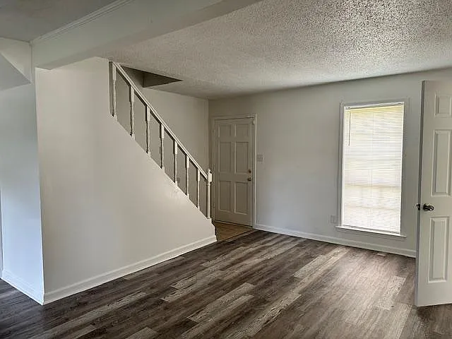 5211 Blueridge Dr — Photo 4
