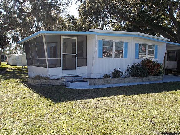 3rd image of 47 Windward Ct