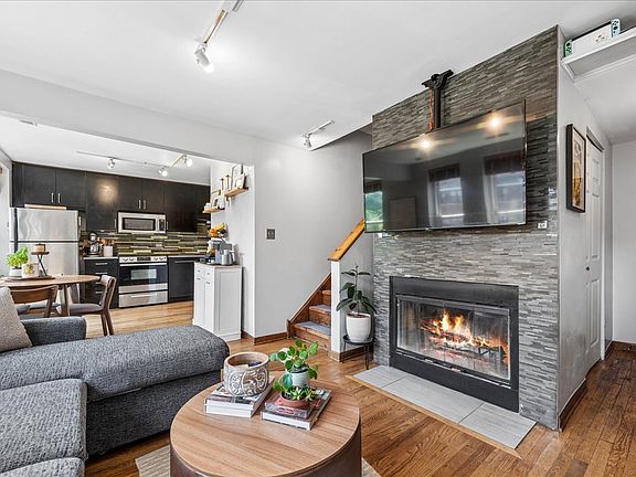 4th image of 5325 N Kenmore Ave APT 3A