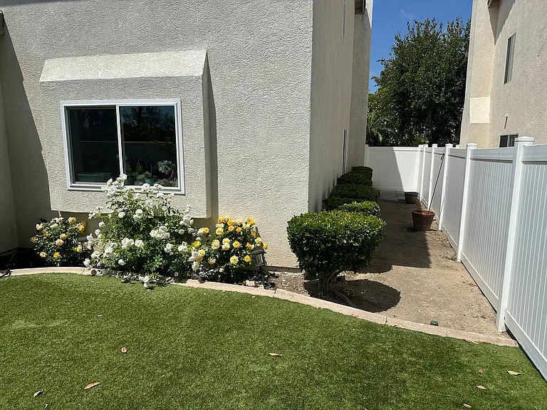 405 Lexington Cir — Photo 9