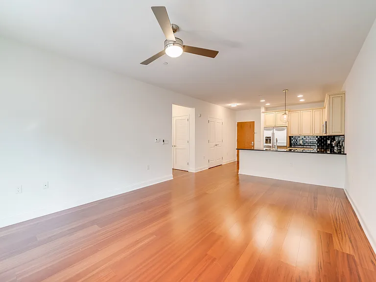 340A Old River Rd #421 — Photo 17