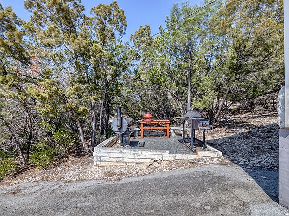 5th image of 416 Canyon Oaks Dr.