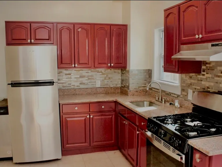 289 Claremont Ave — Photo 5