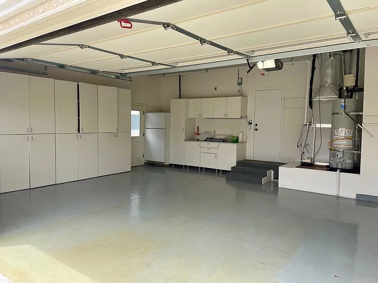 4451 Coastline Ave — Photo 26