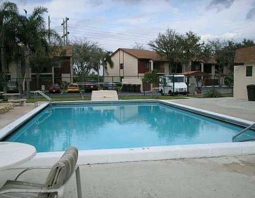 2nd image of 8031 Southgate Blvd #5K