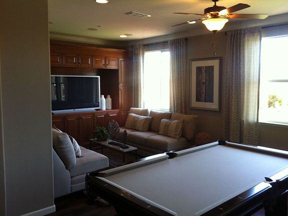 4th image of 1540 Diana Ave