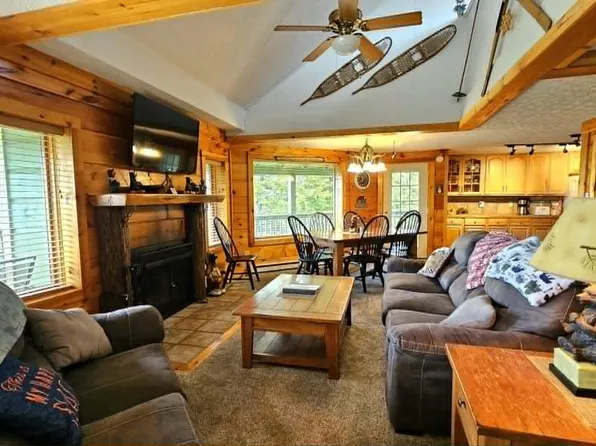 81 Sundown Dr, Slatyfork, WV 26291
