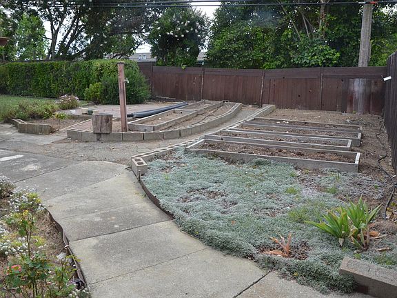 2nd image of 1156 Valle Vista Ave