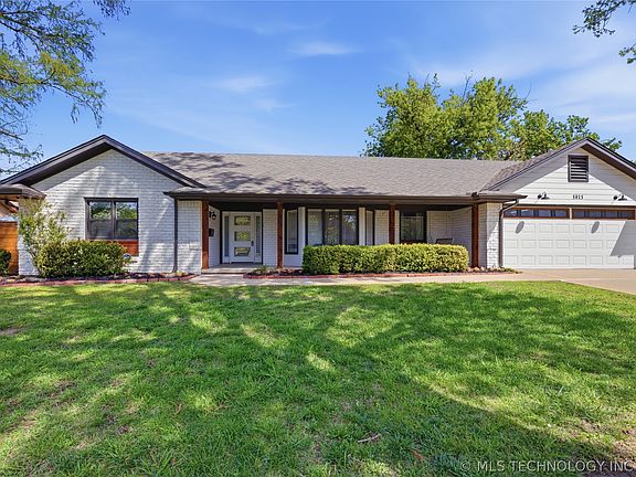 2nd image of 5815 E 46th Pl