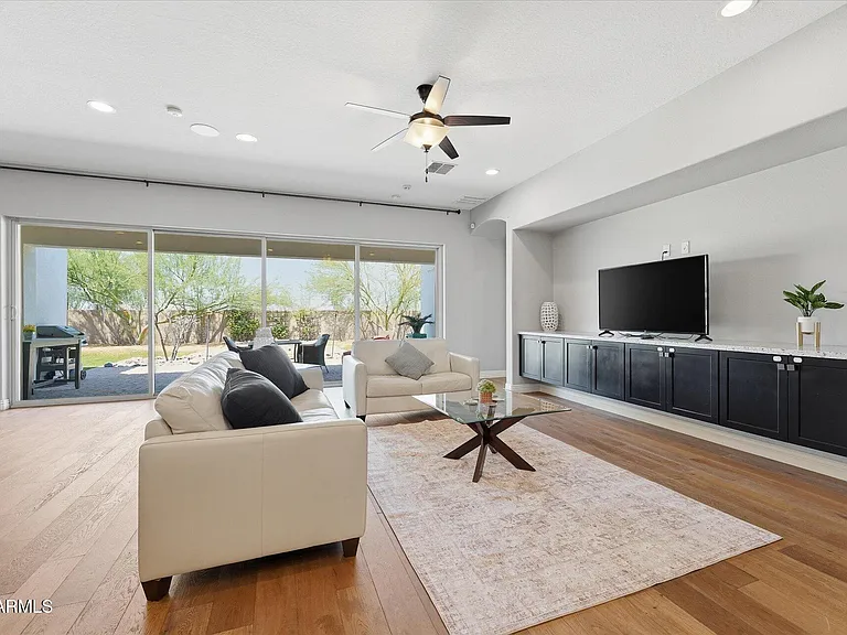 4254 E Valencia Dr — Photo 15