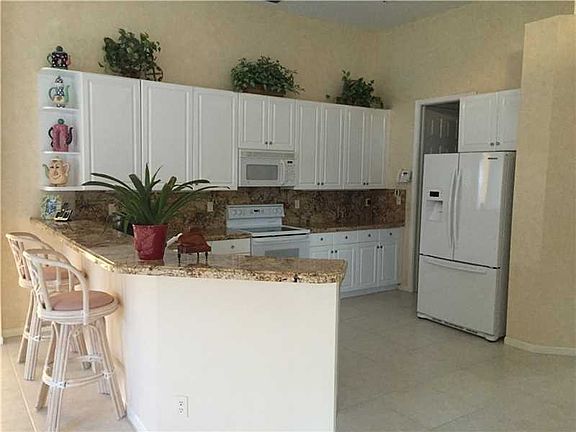 2nd image of 7305 Amber Falls Ln