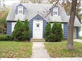 5th image of 304 E Marshall St