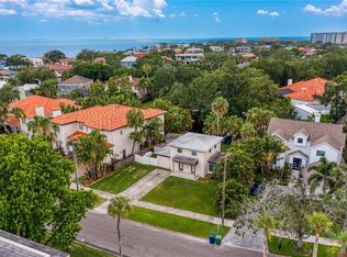 423 S Royal Poinciana Dr #12, Tampa, FL 33609