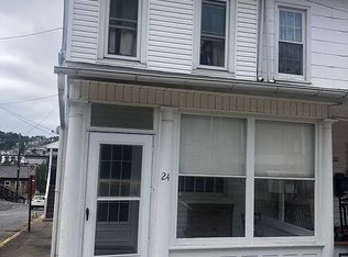 24 S 7th St, Shamokin, PA 17872