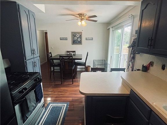 4th image of 4285 Woodleigh Ln