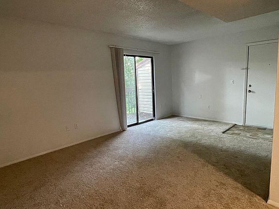 2nd image of 3768 Parliament Dr #11