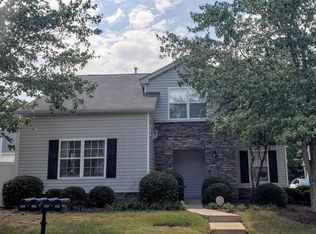 549 W Oaks Dr, Woodstock, GA 30188