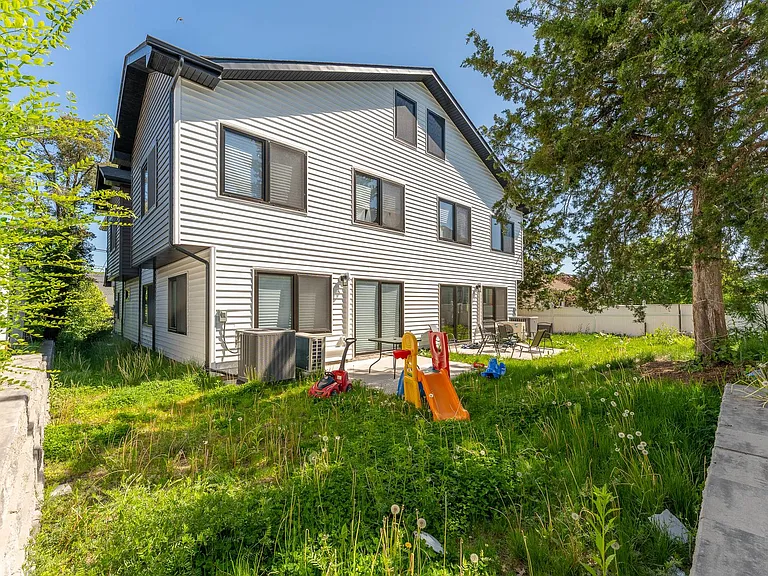 512 Knopf St — Photo 20