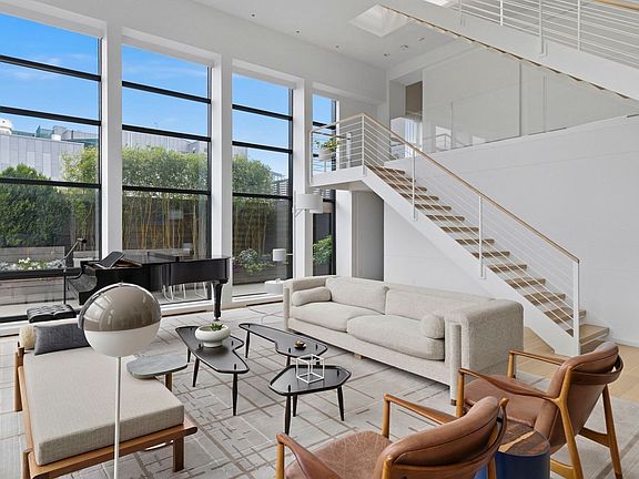 5th image of 1200 Washington St APT 500