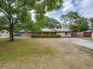2815 Silvermeadow Ln, Corinth, TX 76210