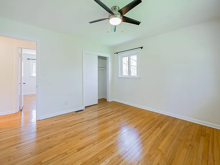 8701 Brookville Rd — Photo 17