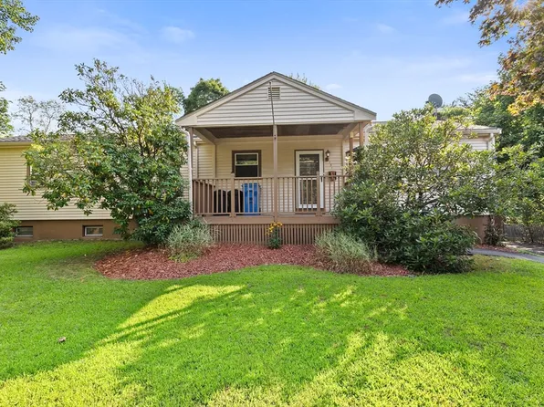 131 Franklin St, Whitman, MA 02382