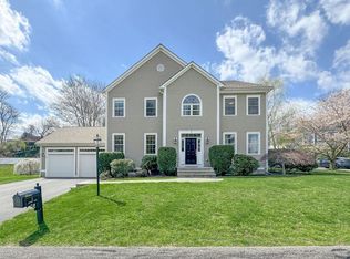 8 Pandolf Ln, Needham, MA 02494