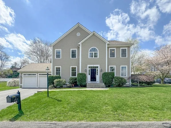 8 Pandolf Ln, Needham, MA 02494