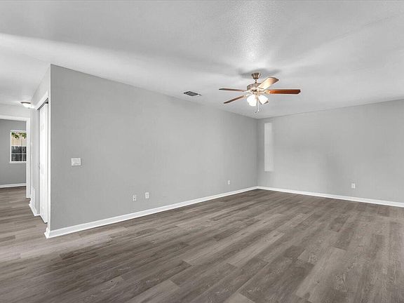 5th image of 1520 Franzel Rd