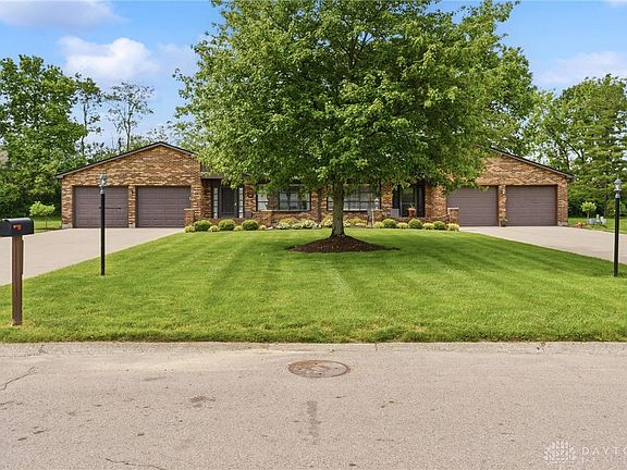 2nd image of 354 Kimbary Dr
