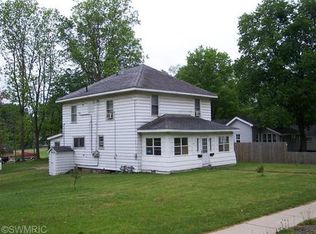 82 State St, Hillsdale, MI 49242