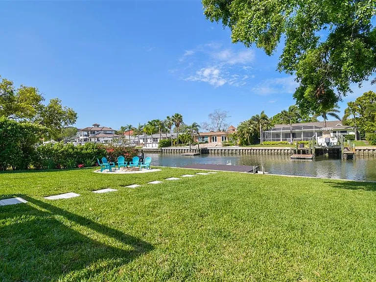 3922 Fontainebleau Dr — Photo 42