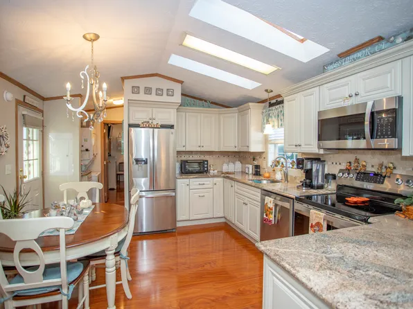 47 Linden Avenue North, Westbrook, CT 06498