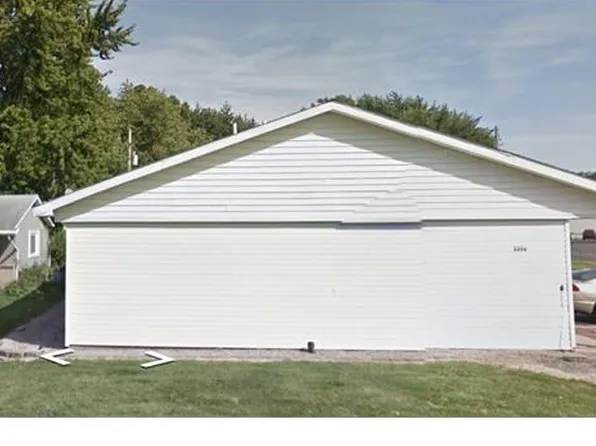 2206 Dale Dr, Champaign, IL
