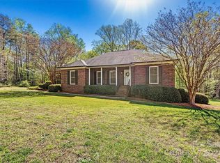236 Holly Ridge Rd, Dallas, NC 28034