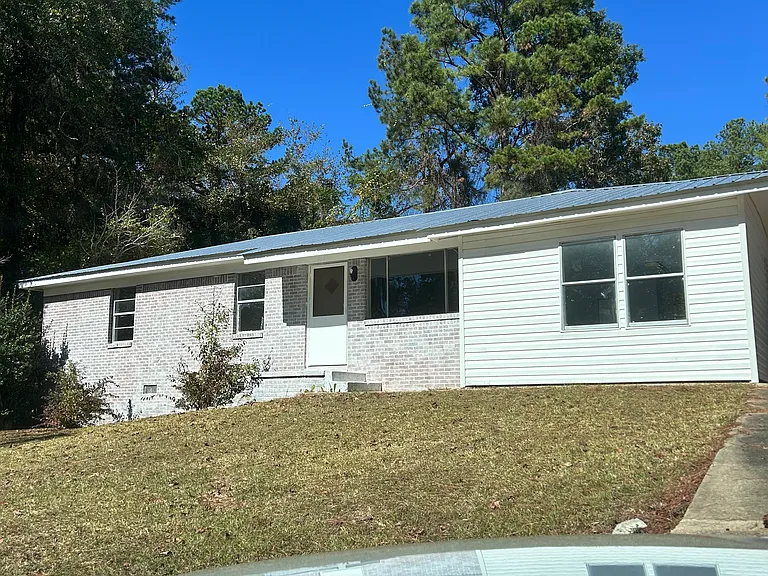 303 Kentucky Ave — Photo 13