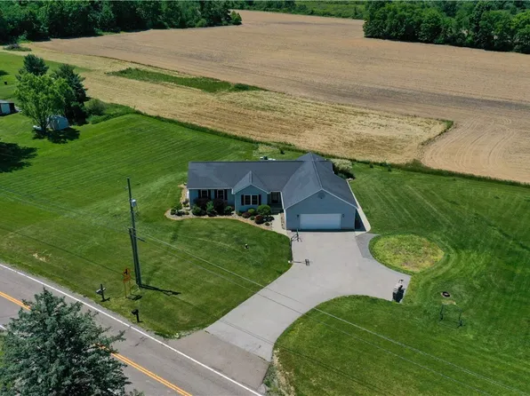 4909 Knox School Rd, Homeworth, OH 44634