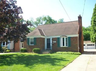 24005 Bruce Rd, Bay Village, OH 44140