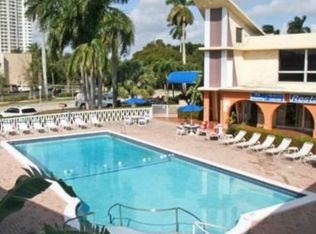 26 Diplomat Pkwy #2314, Hallandale, FL 33009