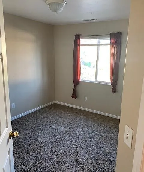 1735 W 540 N #801 — Photo 13
