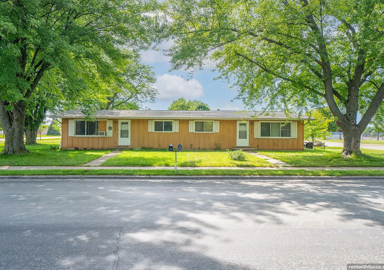 1301 Taylor St — Photo 1