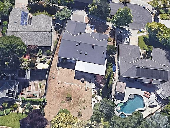 3rd image of 115 Atwood Ct