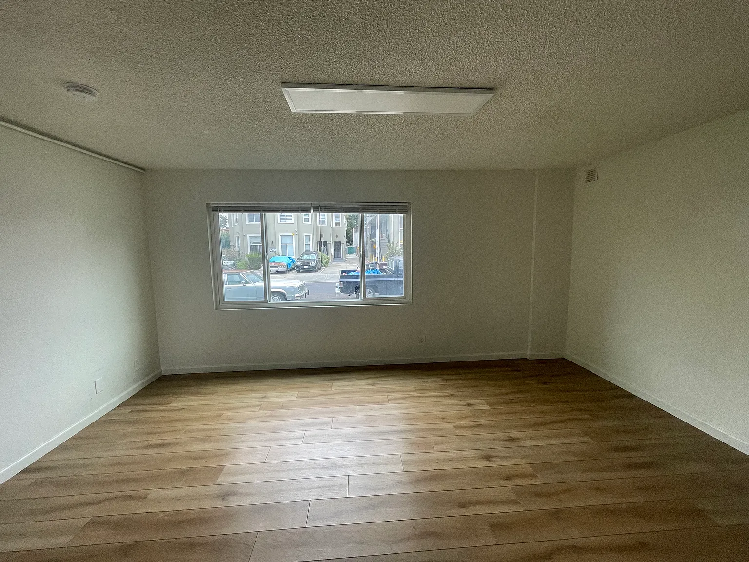 Studio, 425 sqft, $1,475 — Photo 4
